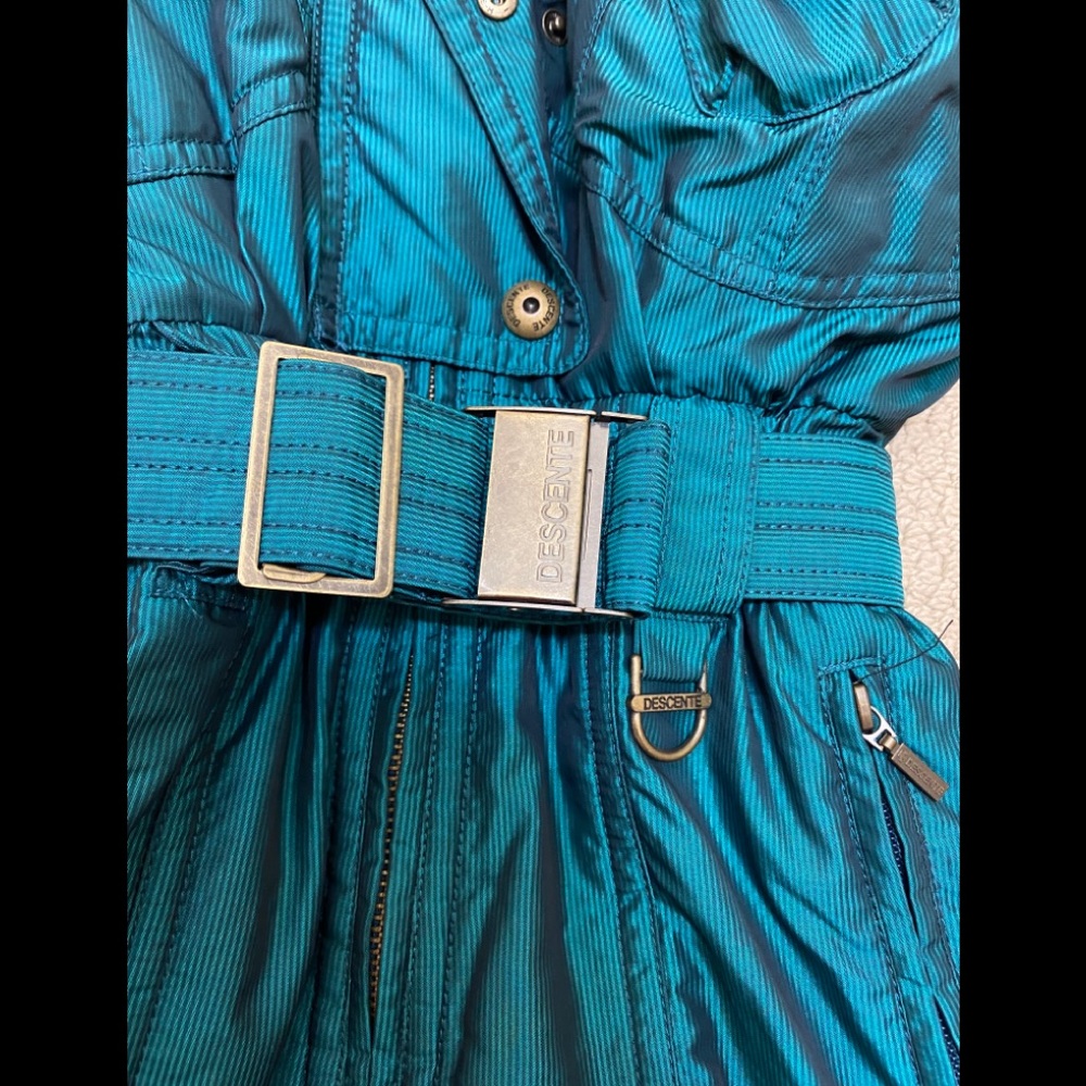 SOLD-Descente 1 Piece Ski Suit Women’s Size 4 - Picture 15 of 16